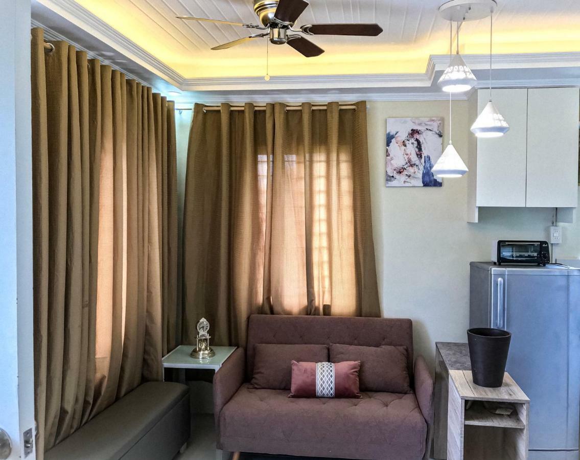 Cozy Relaxing 2 Bedroom House, Camella Bacolod, near airport, malls, terminals Esterno foto