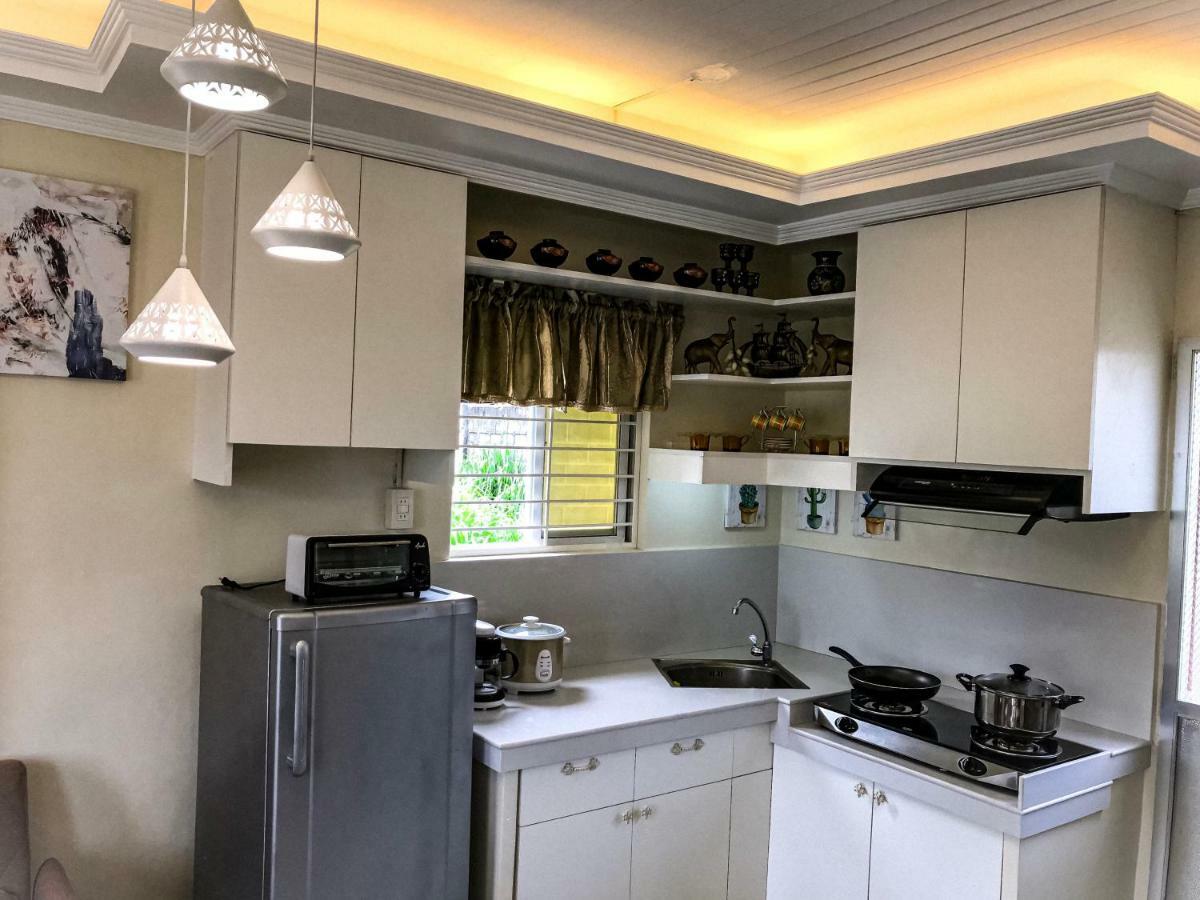 Cozy Relaxing 2 Bedroom House, Camella Bacolod, near airport, malls, terminals Esterno foto